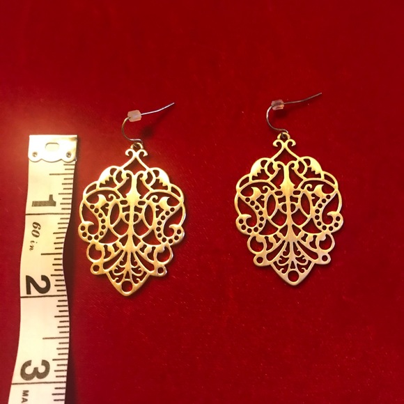 Premier Designs Jewelry - 🔥 15/$25 Premier Designs Antique GP Earrings